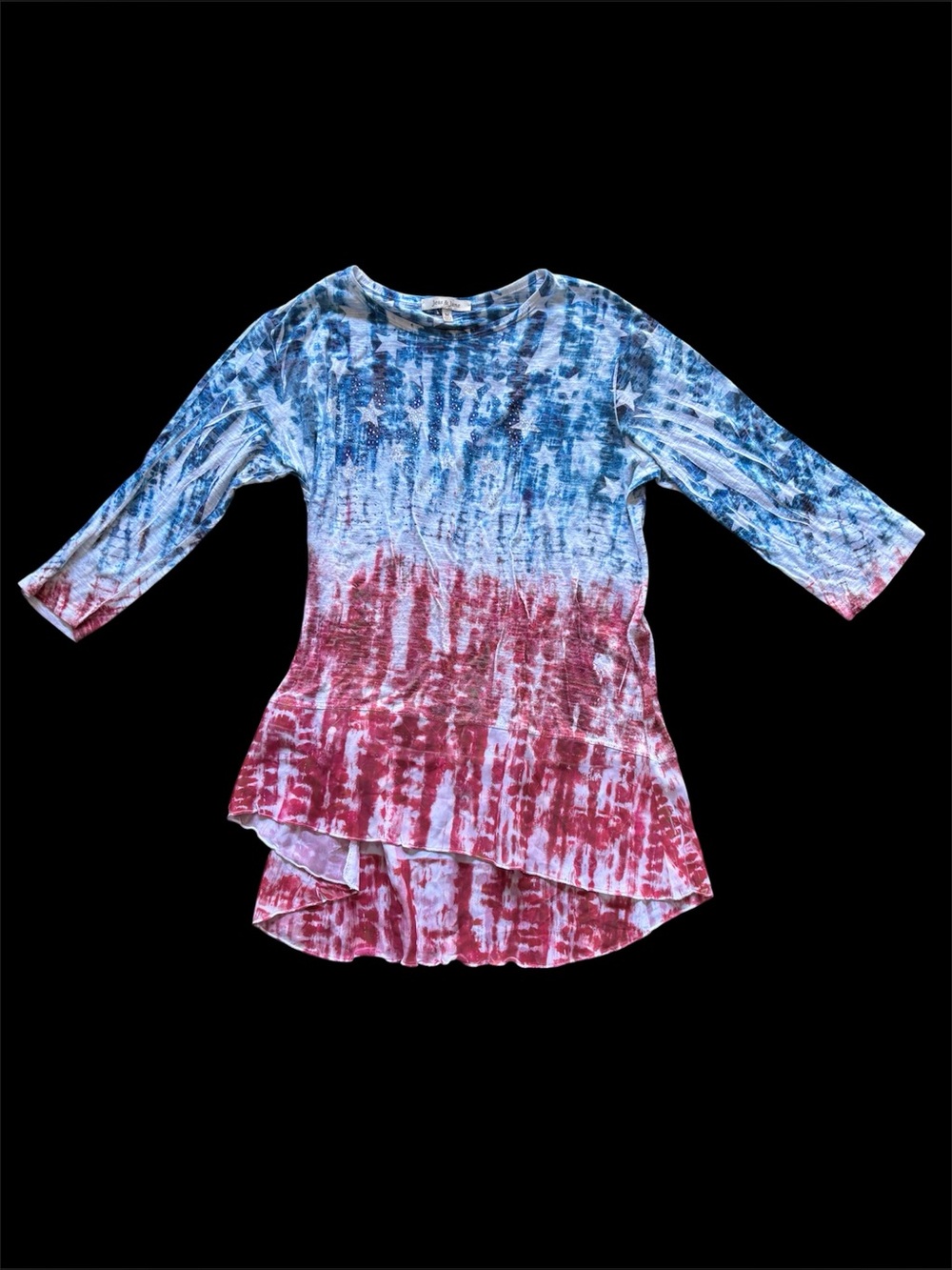 ✨ Jess & Jane red, white and blue tie-dye top with rhinestone stars. Size M ✨